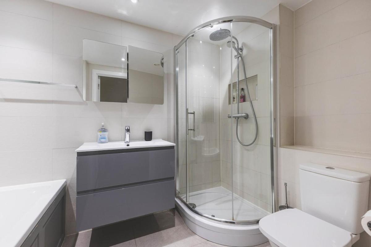 2Bed Stratford Apt With Easy Access To Central London, O2, Excel, Parking Nearby Exterior photo